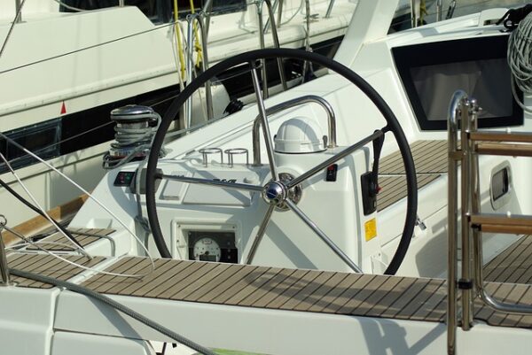barre de cockpit avec instruments de navigation