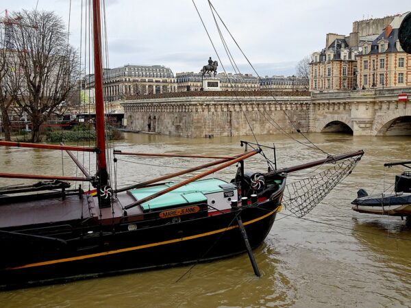 La Seine, à Paris