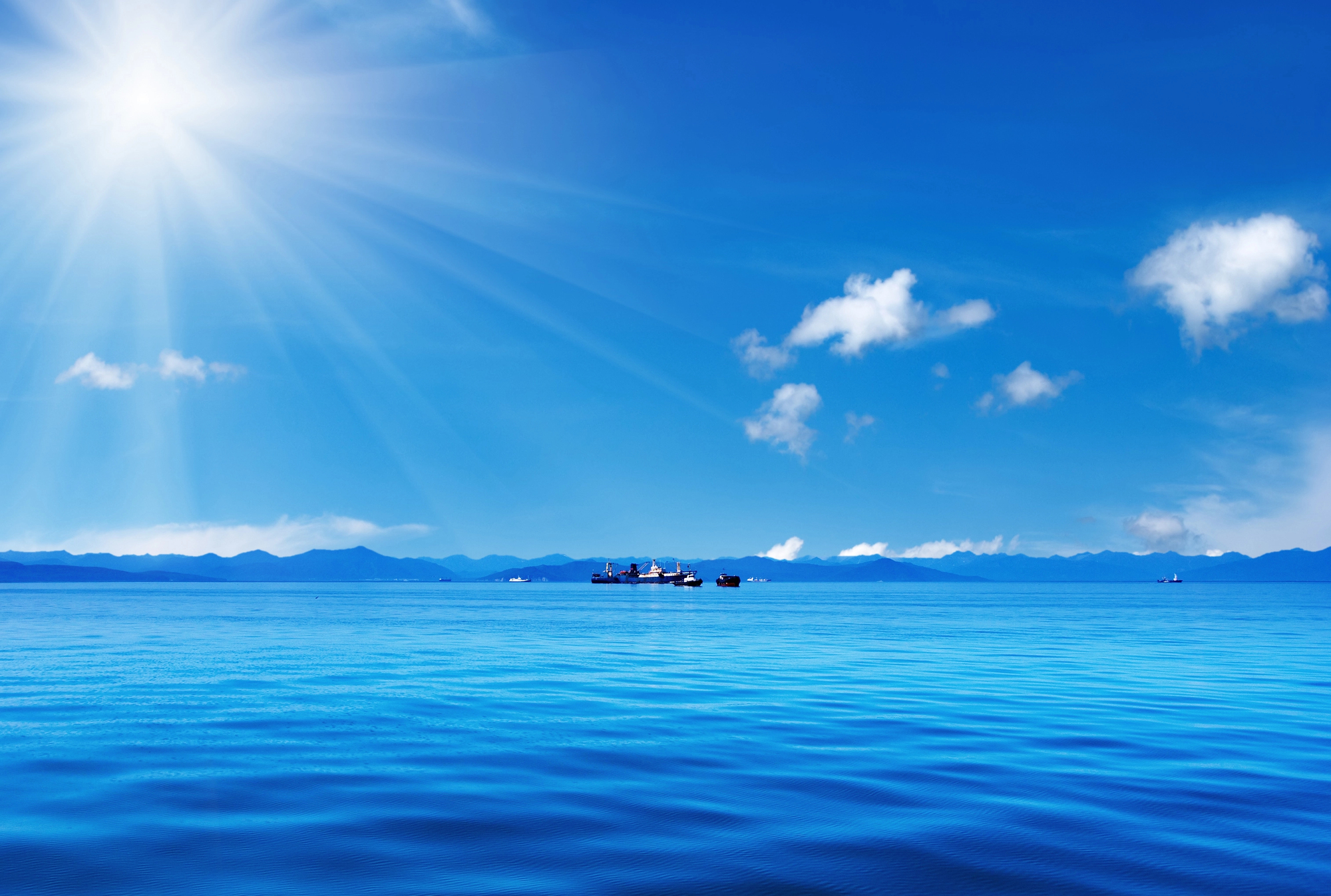 soleil sur la mer