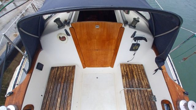 3-voilier-lucca-marine-9-metres-a-vendre-occasion-france-www-viking-nutik-com_-1