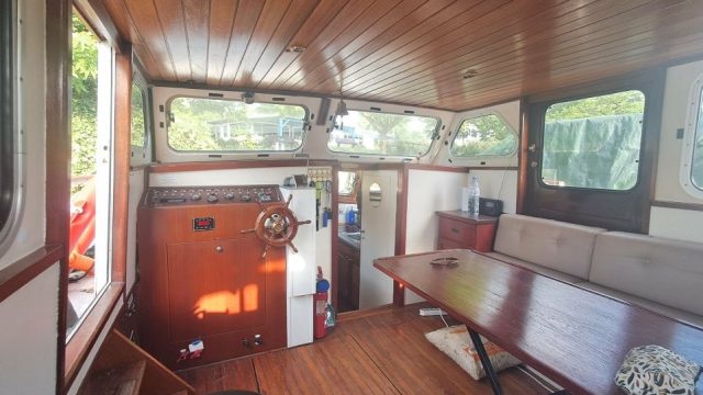 8-vedette-hollandaise-bateau-fluvial-habitable-occasion-a-vendre-france-www-viking-nautik-com_-2