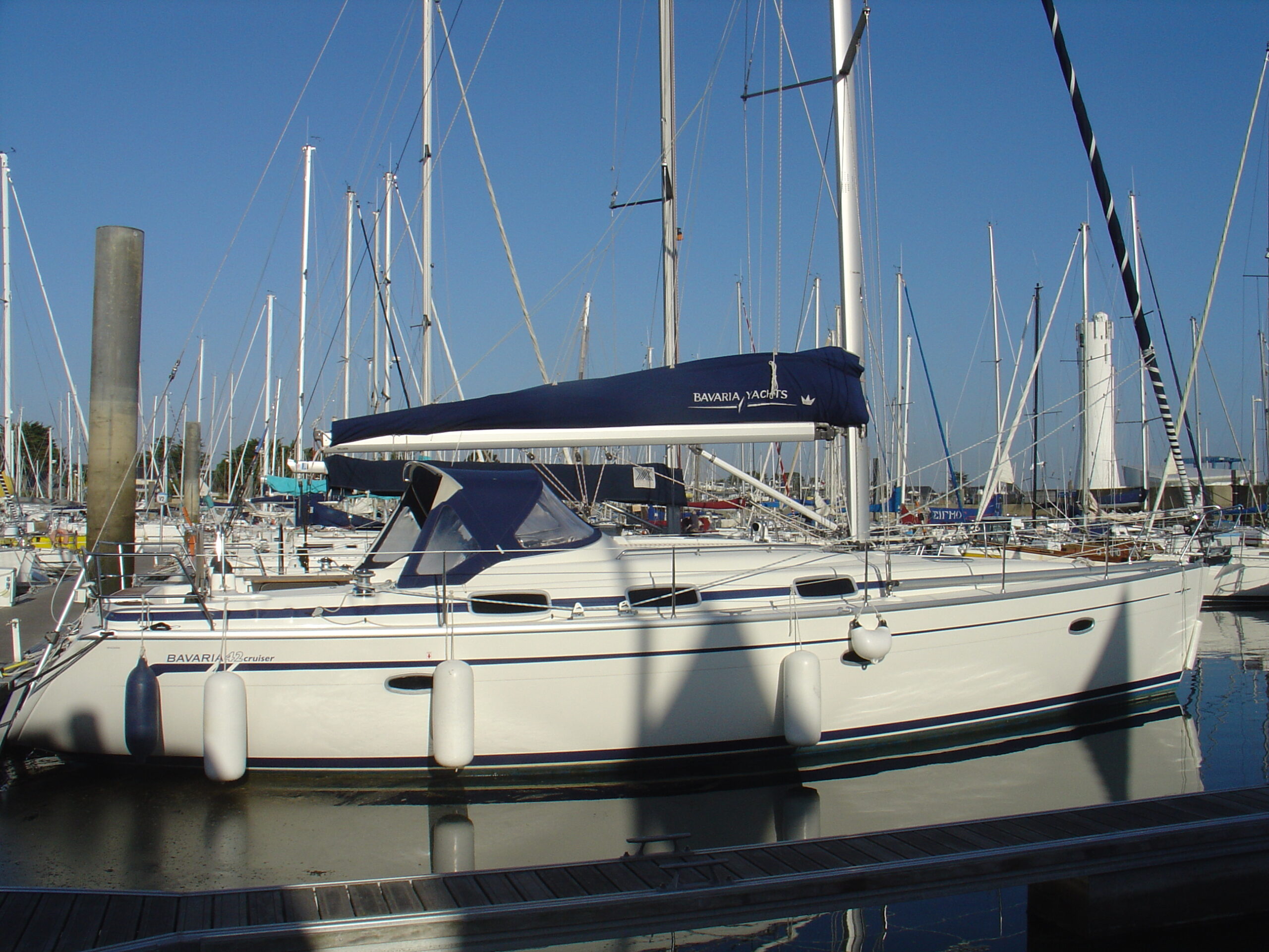 Bavaria 42 cruiser