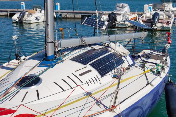 panneau solaire voilier