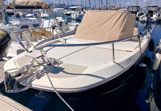 1-BATEAU-DAY-CRUISER-INVICTUS-240-A-VENDRE-OCCASION-FRANCE-WWW.VIKING-NAUTIK.COM_.jpg