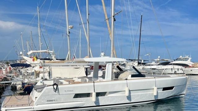 1-BATEAU-FJORD-42-OPEN-A-VENDRE-OCCASION-FRANCE-WWW.VIKING-NAUTIK.COM_.jpg