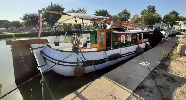 1-BATEAU-FLUVIAL-TJALK-A-VENDRE-WWW.VIKING-NAUTIK.COM_.jpg