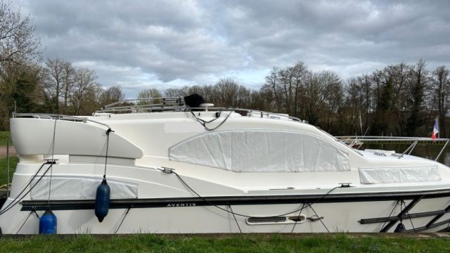 1-VEDETTE-HAINES-MARINE-34-BATEAU-HABITABLE-FLUVIAL-OCCASION-A-VENDRE-FRANCE-WWW.VIKING-NAUTIK.COM_.jpg
