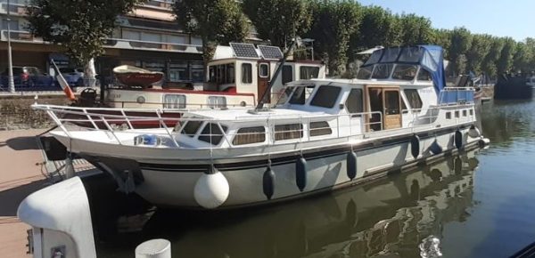1-VEDETTE-HOLLANDAISE-MOLENKRUISER-1330-AK-FLUVIAL-HABITABLE-OCCASION-A-VENDRE-WWW.VIKING-NAUTIK.COM_.jpg