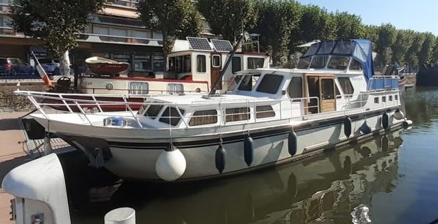 1-VEDETTE-HOLLANDAISE-MOLENKRUISER-1330-AK-FLUVIAL-HABITABLE-OCCASION-A-VENDRE-WWW.VIKING-NAUTIK.COM_.jpg