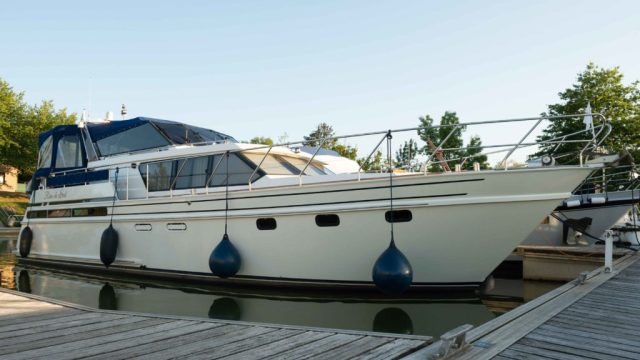 1-VEDETTE-VALK-ROYAL-45-A-VENDRE-WWW.VIKING-NAUTIK.COM_.jpg