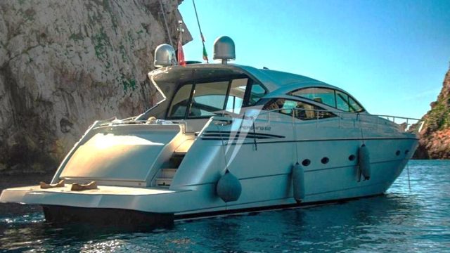 1-YACHT-PERSHING-62-A-VENDRE-OCCASION-FRANCE-WWW.VIKING-NAUTIK.COM_.jpg