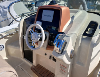 2-BATEAU-DAY-CRUISER-INVICTUS-240-A-VENDRE-OCCASION-FRANCE-WWW.VIKING-NAUTIK.COM_.jpg