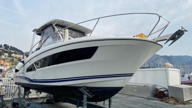 2-CAP-CAMARAT-9.0-WA-A-VENDRE-OCCASION-FRANCE-WWW.VIKING-NAUTIK.COM_.jpg