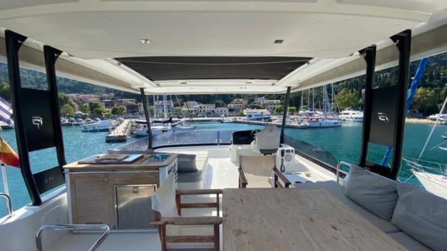 2-CATAMARAN-FOUNTAINE-PAJOT-MY-44-A-VENDRE-OCCASION-FRANCE-WWW.VIKING-NAUTIK.COM_.jpg