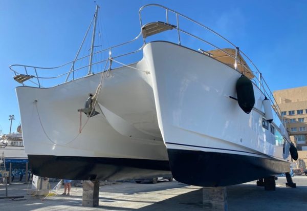 2-CATAMARAN-FOUNTAINE-PAJOT-QUEENSLAND-55-A-VENDRE-OCCASION-FRANCE-WWW.VIKING-NAUTIK.COM_.jpg