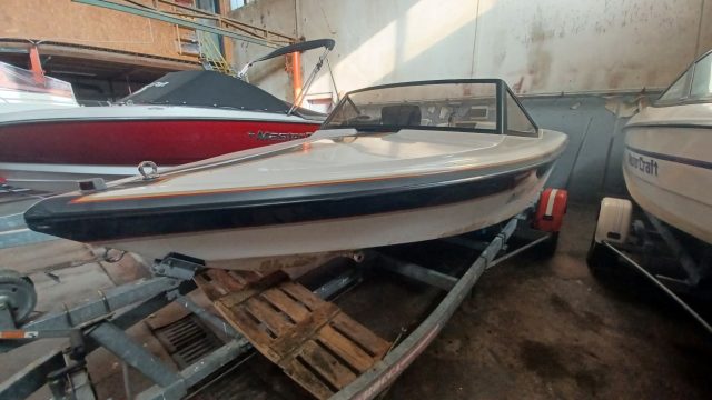 2-MALIBU-EURO-F3-OCCASION-A-VENDRE-WWW.VIKING-NAUTIK.COM_.jpg