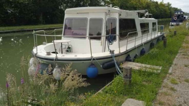 2-PENICHE-RECLA-ESPADE-1150-FLY-FLUVIAL-HABITABLE-OCCASION-A-VENDRE-WWW.VIKING-NAUTIK.COM_.jpg