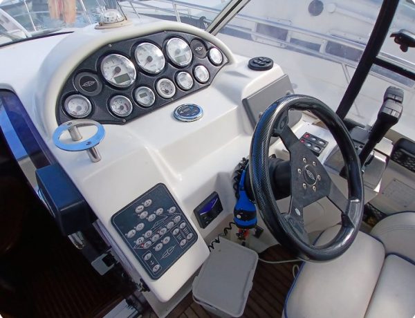 2-VEDETTE-BAVARIA-32-SPORT-A-VENDRE-OCCASION-FRANCE-WWW.VIKING-NAUTIK.COM_.jpg
