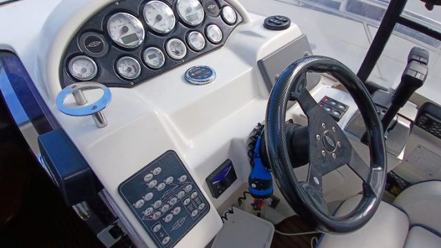 2-VEDETTE-BAVARIA-32-SPORT-A-VENDRE-OCCASION-FRANCE-WWW.VIKING-NAUTIK.COM_.jpg