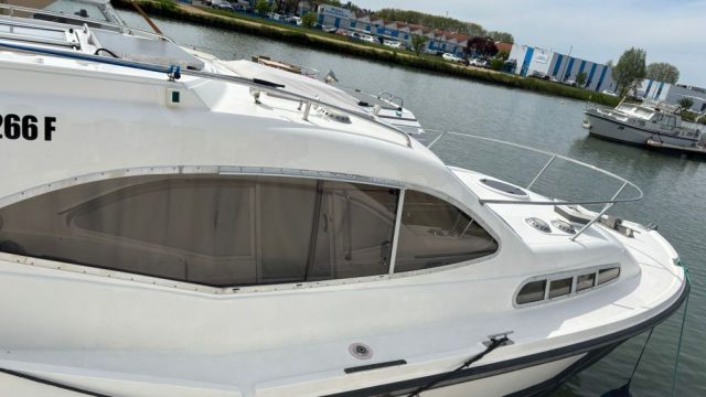 2-VEDETTE-HAINES-MARINE-34-BATEAU-HABITABLE-FLUVIAL-OCCASION-A-VENDRE-FRANCE-WWW.VIKING-NAUTIK.COM_.jpg