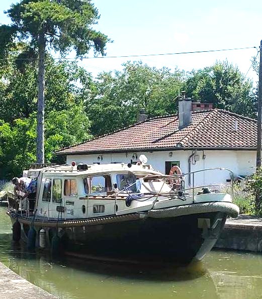 2-VEDETTE-HOLLANDAISE-A-VENDRE-WWW.VIKING-NAUTIK.COM_-1.jpg