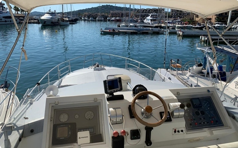 2-VEDETTE-RAFFAELLI-47-STORM-A-VENDRE-OCCASION-FRANCE-WWW.VIKING-NAUTIK.COM_.jpg