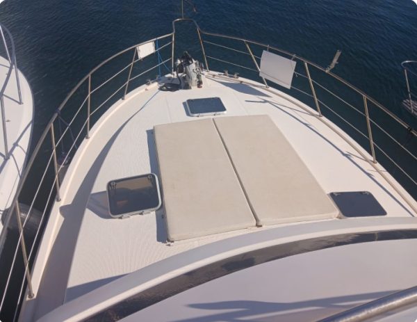 2-VEDETTE-RIVIERA-39-A-VENDRE-OCCASION-FRANCE-WWW.VIKING-NAUTIK.COM_.jpg