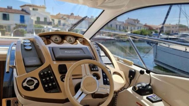 2-VEDETTE-SESSA-C38-A-VENDRE-OCCASION-FRANCE-WWW.VIKING-NAUTIK.COM_.jpg