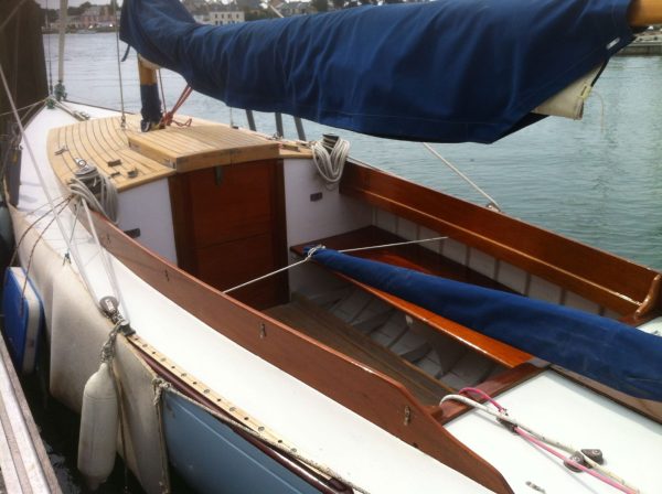 2-VOILIER-BOIS-HERRESCHOFF-ISLANDER-A-VENDRE-VIKING-NAUTIK.jpg