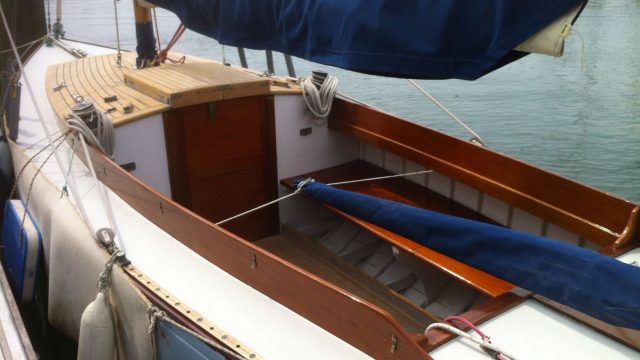 2-VOILIER-BOIS-HERRESCHOFF-ISLANDER-A-VENDRE-VIKING-NAUTIK.jpg