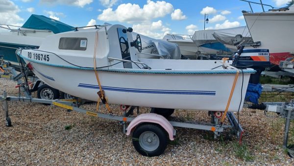3-BATEAU-CABINE-A-VENDRE-ROCCA-BOSCO-VIKING-NAUTIK.jpg