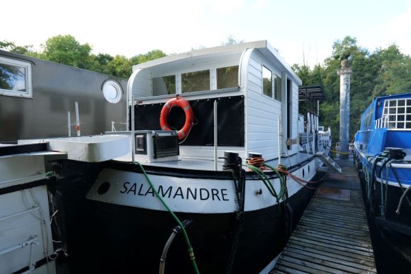 3-PENICHE-HABITABLE-FLUVIAL-A-VENDRE-OCCASION-FRANCE-WWW.VIKING-NAUTIK.COM_.jpg