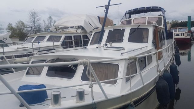 3-VEDETTE-FLUVIAL-OCCASION-A-VENDRE-WWW.VIKING-NAUTIK.COM_.jpg