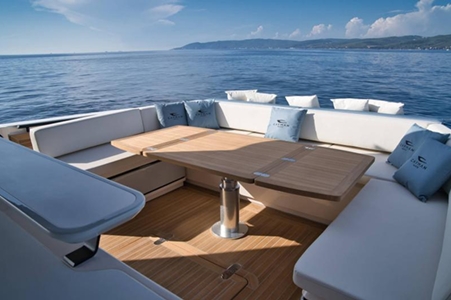 3-YACHT-CAYMAN-540-WA-A-VENDRE-OCCASION-FRANCE-WWW.VIKING-NAUTIK.COM_.jpg