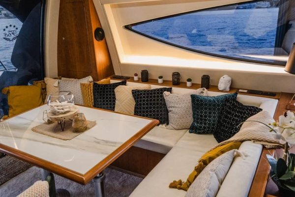 3-YACHT-FASHION-68-RIVA-CUSTOM-A-VENDRE-OCCASION-FRANCE-WWW.VIKING-NAUTIK.COM_.jpg
