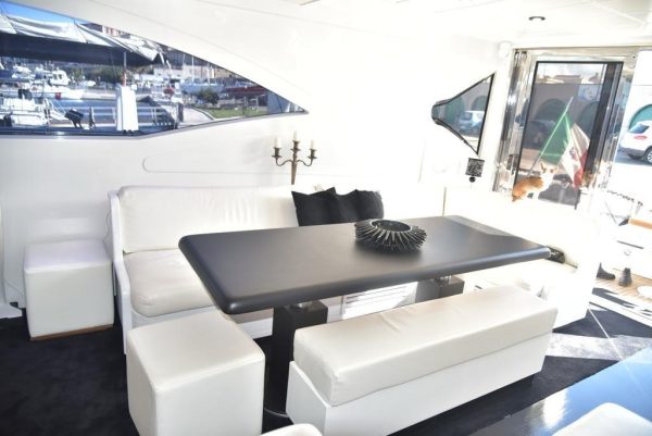3-YACHT-MANGUSTA-72-A-VENDRE-OCCASION-FRANCE-WWW.VIKING-NAUTIK.COM_-1.jpg