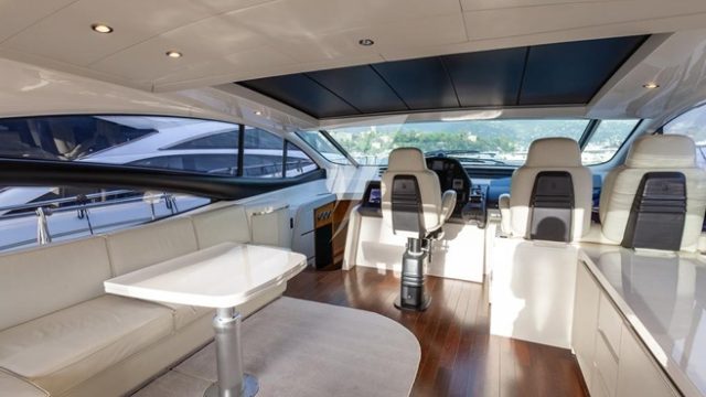 3-YACHT-PERSHING-62-A-VENDRE-OCCASION-FRANCE-WWW.VIKING-NAUTIK.COM_.jpg