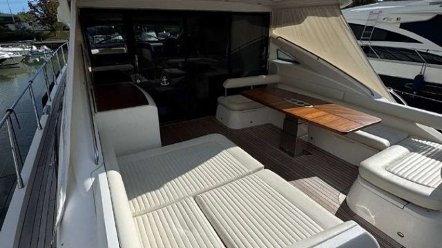 3-YACHT-PRINCESS-V65-SPORT-YACHT-A-VENDRE-OCCASION-FRANCE-WWW.VIKING-NAUTIK.COM_.jpg