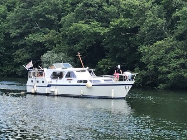 4-BATEAU-FLUVIAL-A-VENDRE-WWW.VIKING-NAUTIK.COM_.jpg