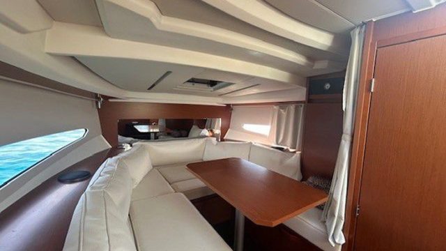 4-BATEAU-HABITABLE-JEANNEAU-LEADER-30-A-VENDRE-OCCASION-FRANCE-WWW.VIKING-NAUTIK.COM_.jpg