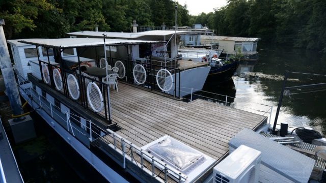 4-PENICHE-HABITABLE-FLUVIAL-A-VENDRE-OCCASION-FRANCE-WWW.VIKING-NAUTIK.COM_.jpg