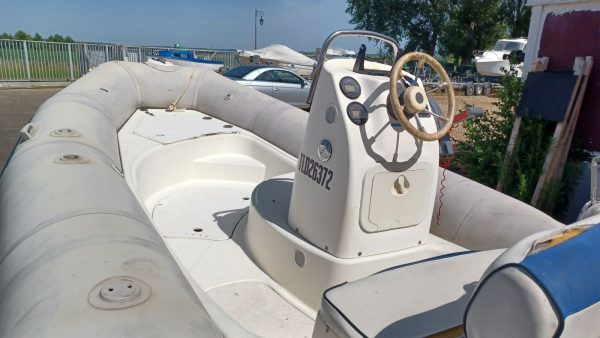 4-SEMI-RIGIDE-ZODIAC-MEDLINE-1-A-VENDRE-WWW.VIKING-NAUTIK.COM_.jpg