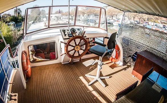 4-VEDETTE-HOLLANDAISE-A-VENDRE-WWW.VIKING-NAUTIK.COM_-1.jpg