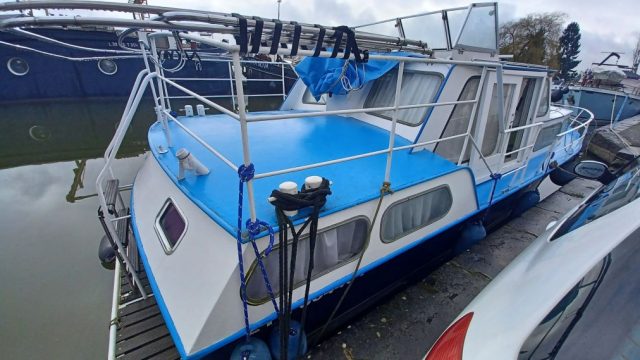 4-VIDEO-VEDETTE-HOLLANDAISE-FLUVIAL-HABITABLE-A-VENDRE-OCCASION-WWW.VIKING-NAUTIK.COM_.jpg