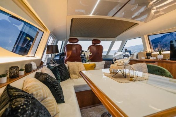 4-YACHT-FASHION-68-RIVA-CUSTOM-A-VENDRE-OCCASION-FRANCE-WWW.VIKING-NAUTIK.COM_.jpg