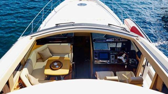 4-YACHT-PRINCESS-V65-SPORT-YACHT-A-VENDRE-OCCASION-FRANCE-WWW.VIKING-NAUTIK.COM_.jpg