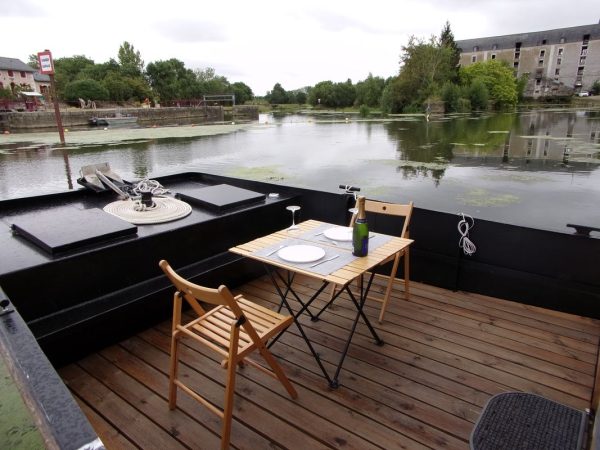 5-BATEAU-FLUVIAL-HABITABLE-A-VENDRE-VIKING-NAUTIK.jpg