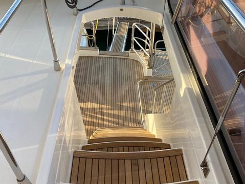 5-CATAMARAN-FOUNTAINE-PAJOT-QUEENSLAND-55-A-VENDRE-OCCASION-FRANCE-WWW.VIKING-NAUTIK.COM_.jpg