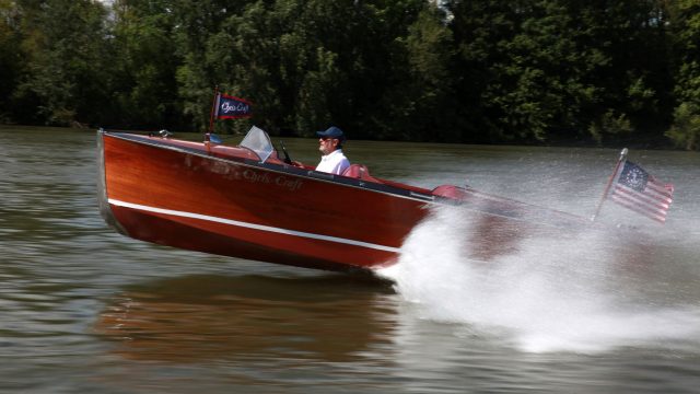 5-CHRIS-CRAFT-RUNABOUT-1957-A-VENDRE-VIKING-NAUTIK.jpg