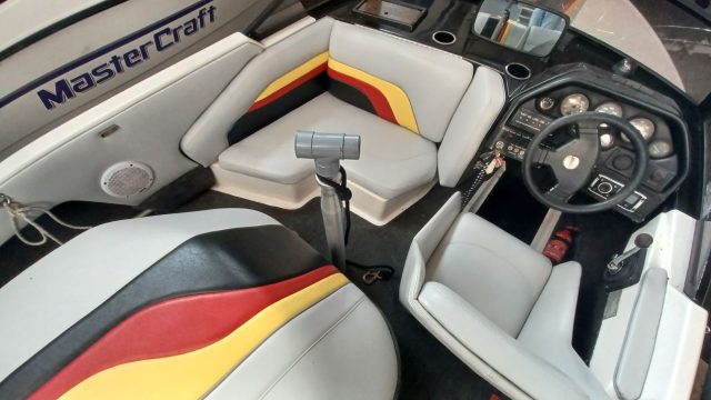 5-MALIBU-EURO-F3-OCCASION-A-VENDRE-WWW.VIKING-NAUTIK.COM_.jpg